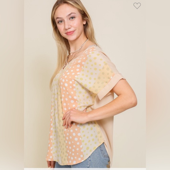 Front Criss Cross Chiffon Top - Picture 2 of 7